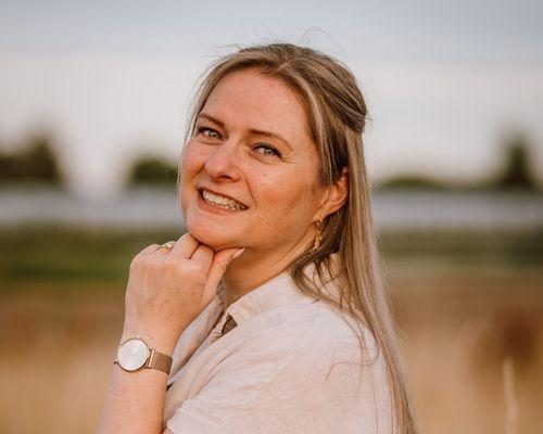 Ilse Bracke, Kast24